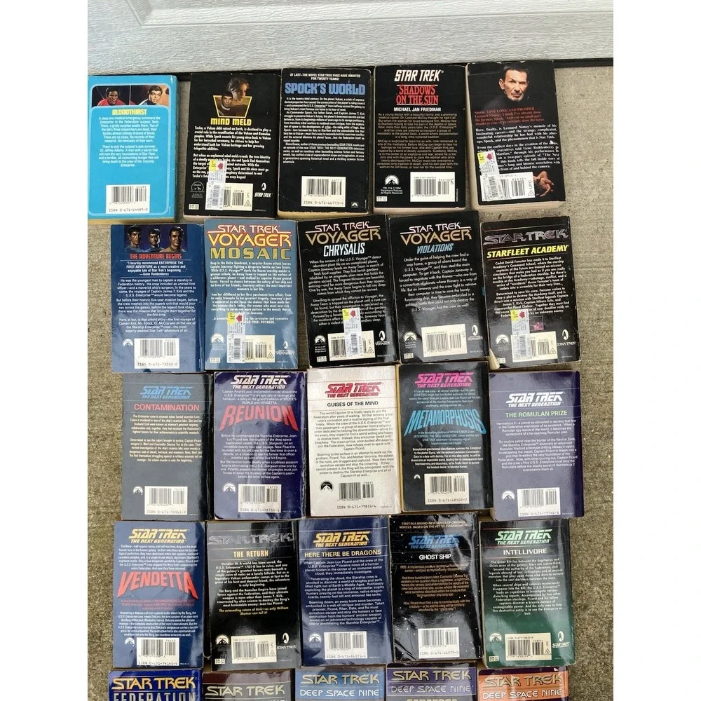Lot Of 29 Vintage Star Trek POCKET Books Paperback Next Gen,Voyager, Original